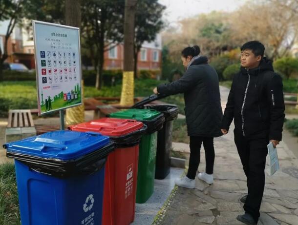 锡市科协为包联社区置办桃子视频在线WWW88AV分类设备
